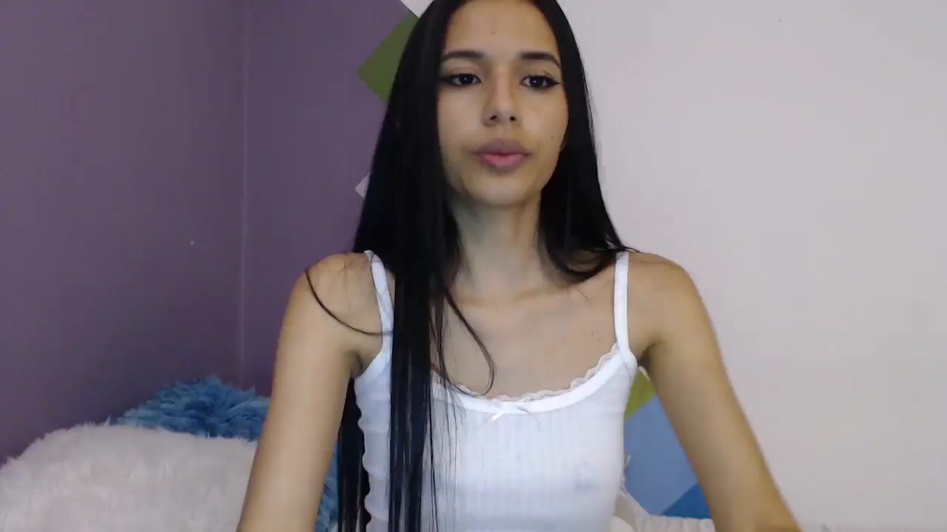 Gallery image thumbnail from slim_pamella's myfreecams stream on, 05/06/2026, 23:25 image 18 of 20