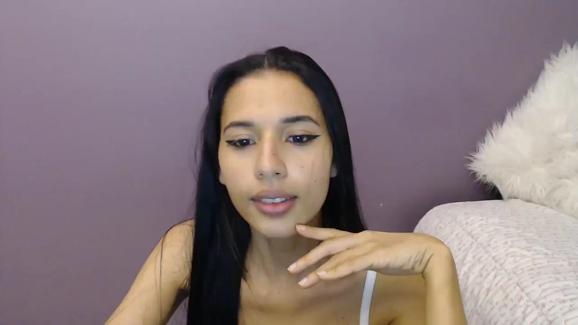 Gallery image thumbnail from slim_pamella's myfreecams stream on, 05/07/2026, 01:55 image 11 of 20
