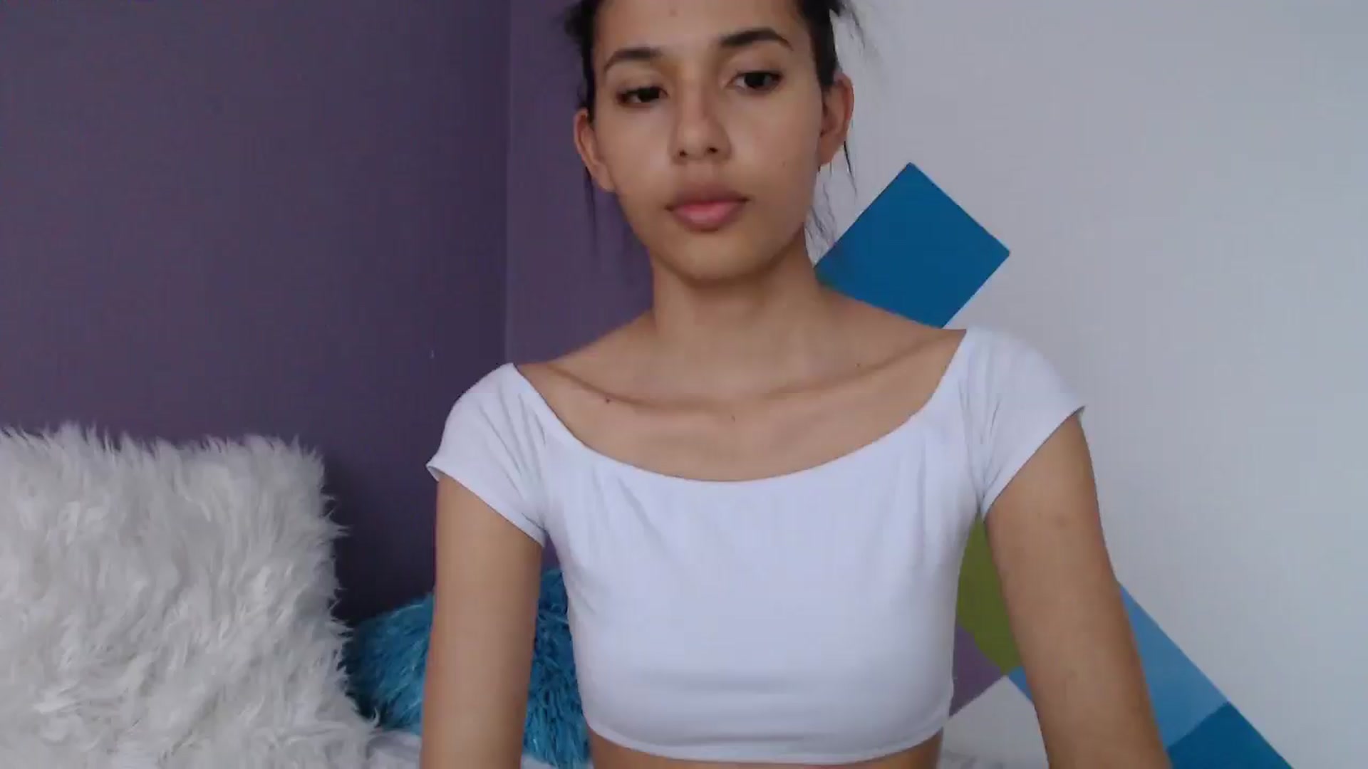Gallery image thumbnail from slim_pamella's myfreecams stream on, 05/08/2026, 23:21 image 6 of 20