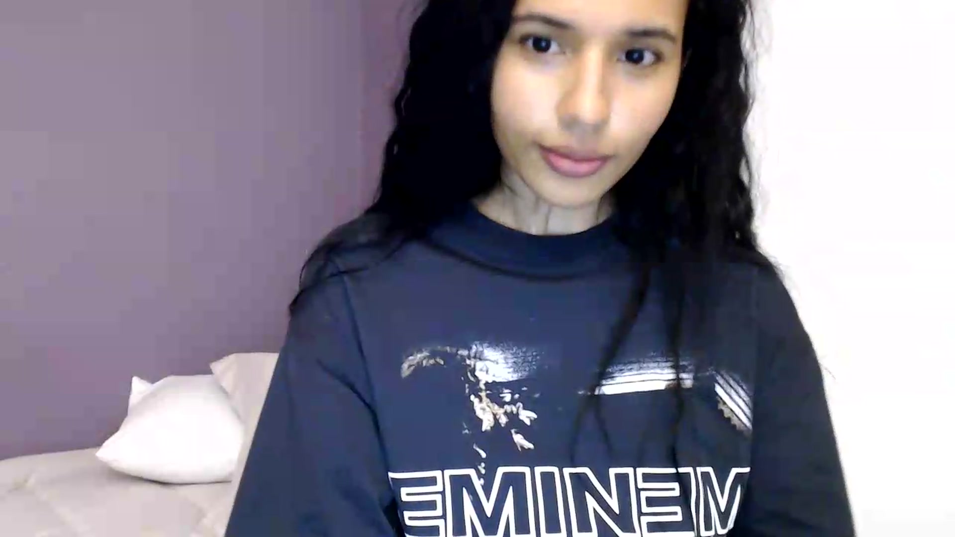 Gallery image thumbnail from slim_pamella's myfreecams stream on, 06/01/2026, 24:13 image 15 of 20