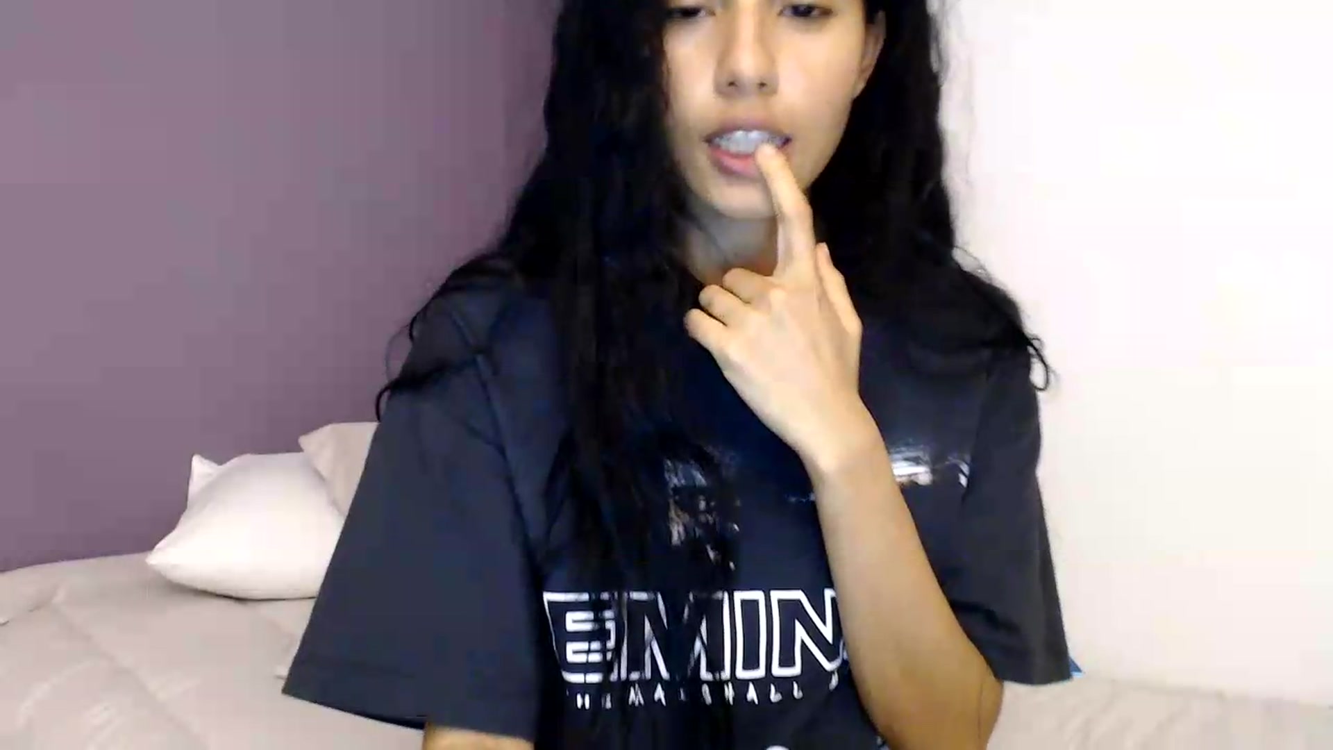 Gallery image thumbnail from slim_pamella's myfreecams stream on, 06/01/2026, 24:13 image 8 of 20