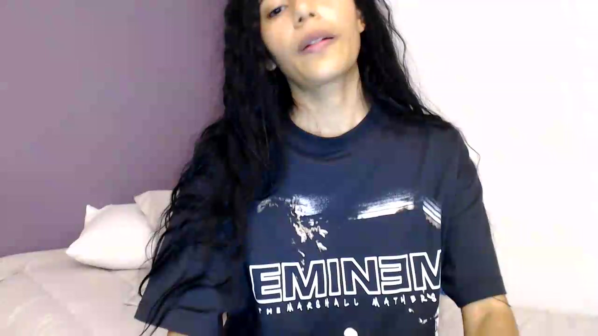 Gallery image thumbnail from slim_pamella's myfreecams stream on, 06/01/2026, 24:13 image 2 of 20