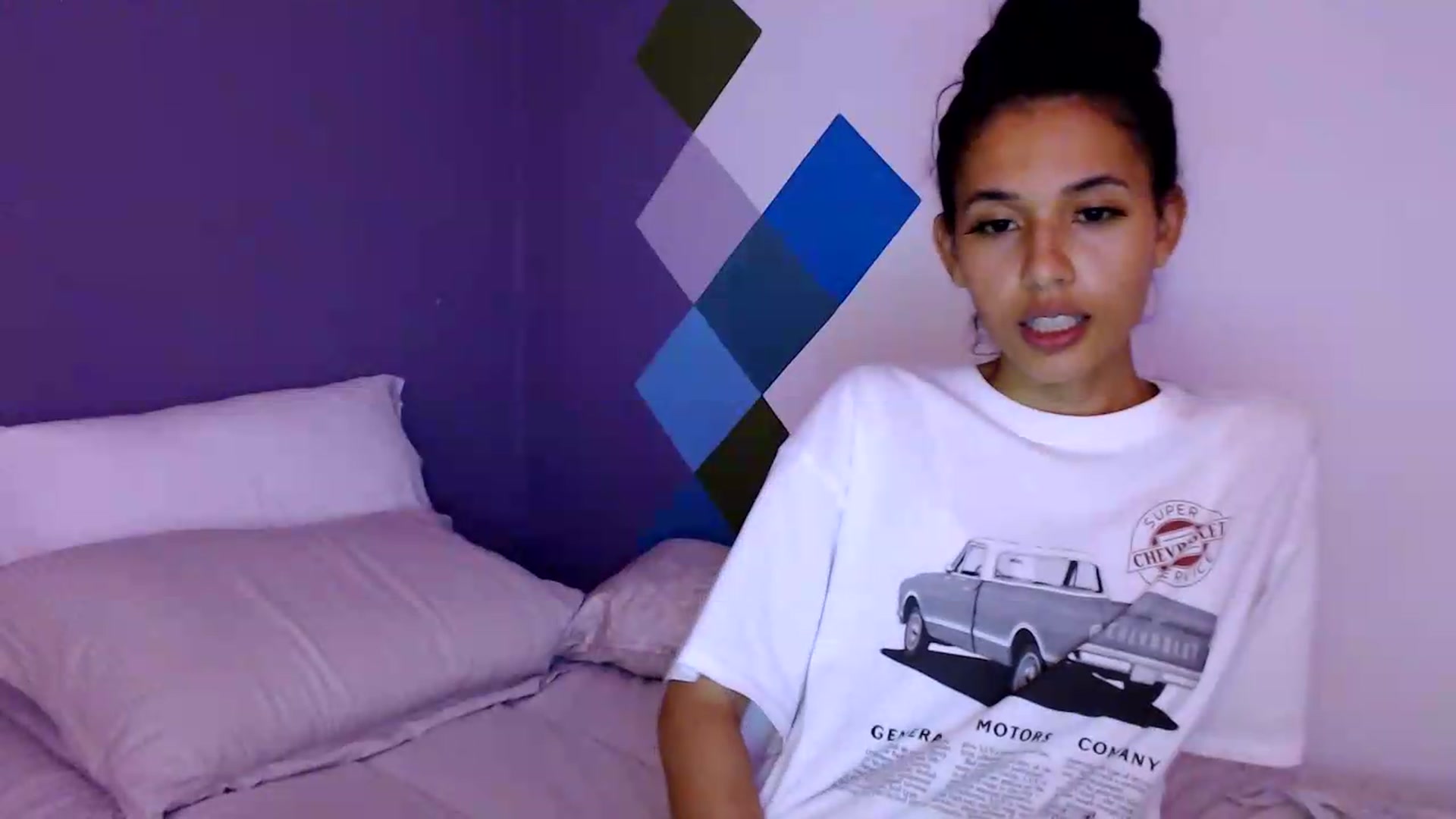 Gallery image thumbnail from slim_pamella's myfreecams stream on, 06/09/2026, 23:33 image 13 of 20