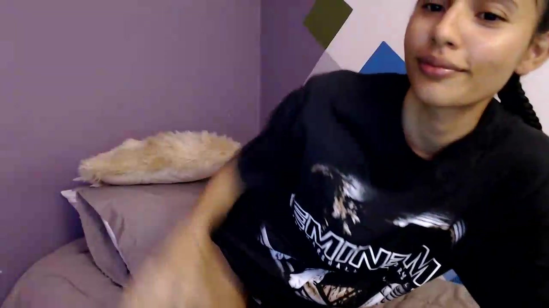 Gallery image thumbnail from slim_pamella's myfreecams stream on, 08/17/2026, 24:59 image 8 of 20
