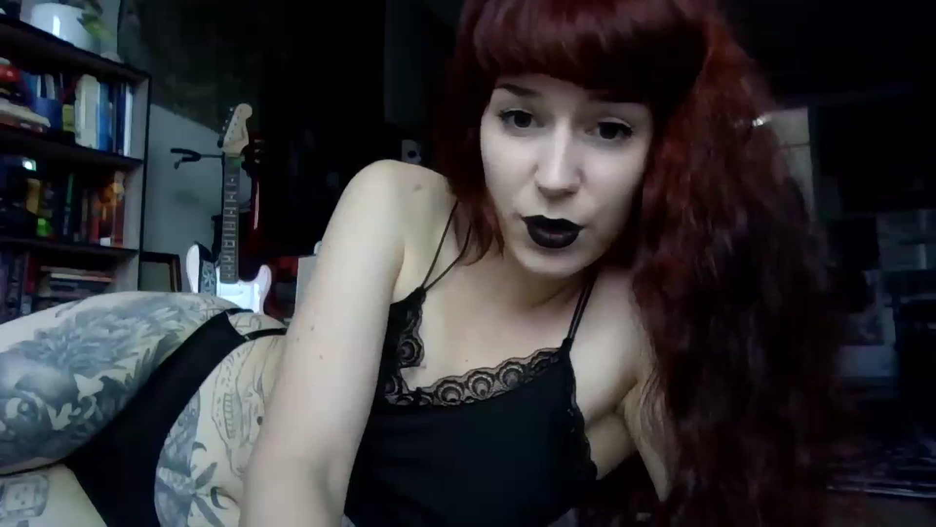 Gallery image thumbnail from slimsaydeee's myfreecams stream on, 08/08/2023, 18:30 image 10 of 20