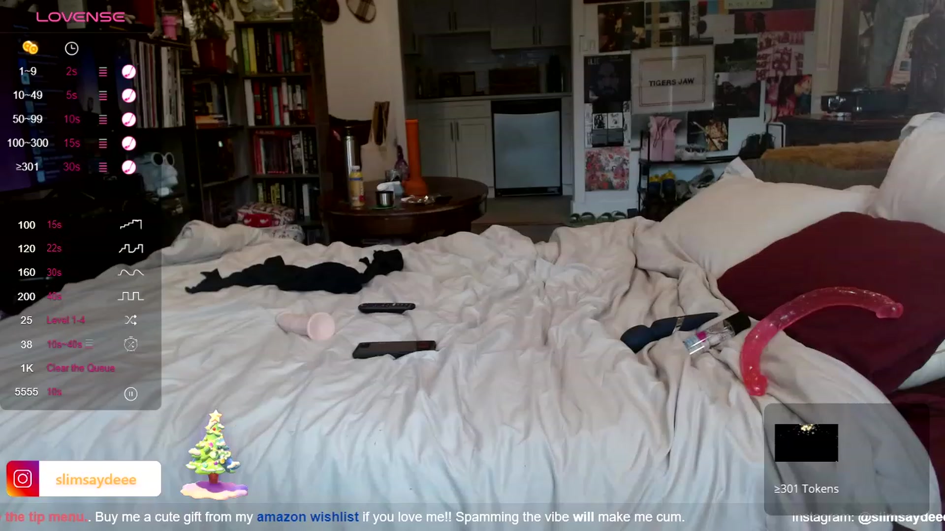Gallery image thumbnail from slimsaydeee's myfreecams stream on, 12/16/2023, 18:37 image 1 of 20
