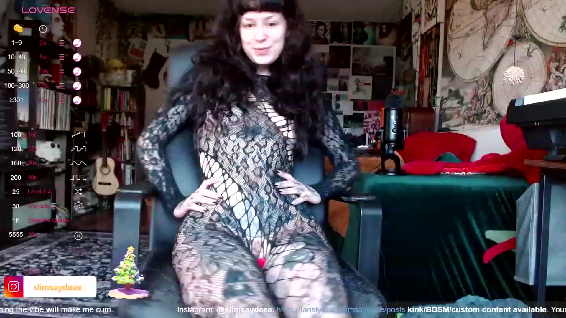 Gallery image thumbnail from slimsaydeee's myfreecams stream on, 12/26/2023, 18:16 image 7 of 20