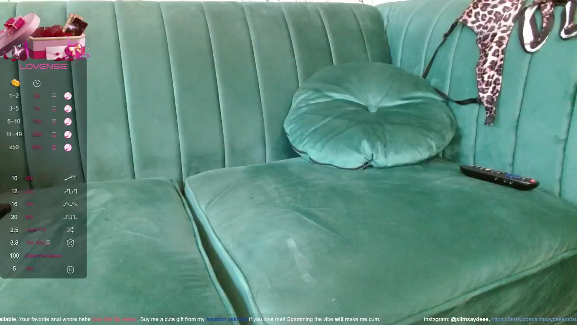 Gallery image thumbnail from slimsaydeee's myfreecams stream on, 02/03/2024, 19:00 image 17 of 20