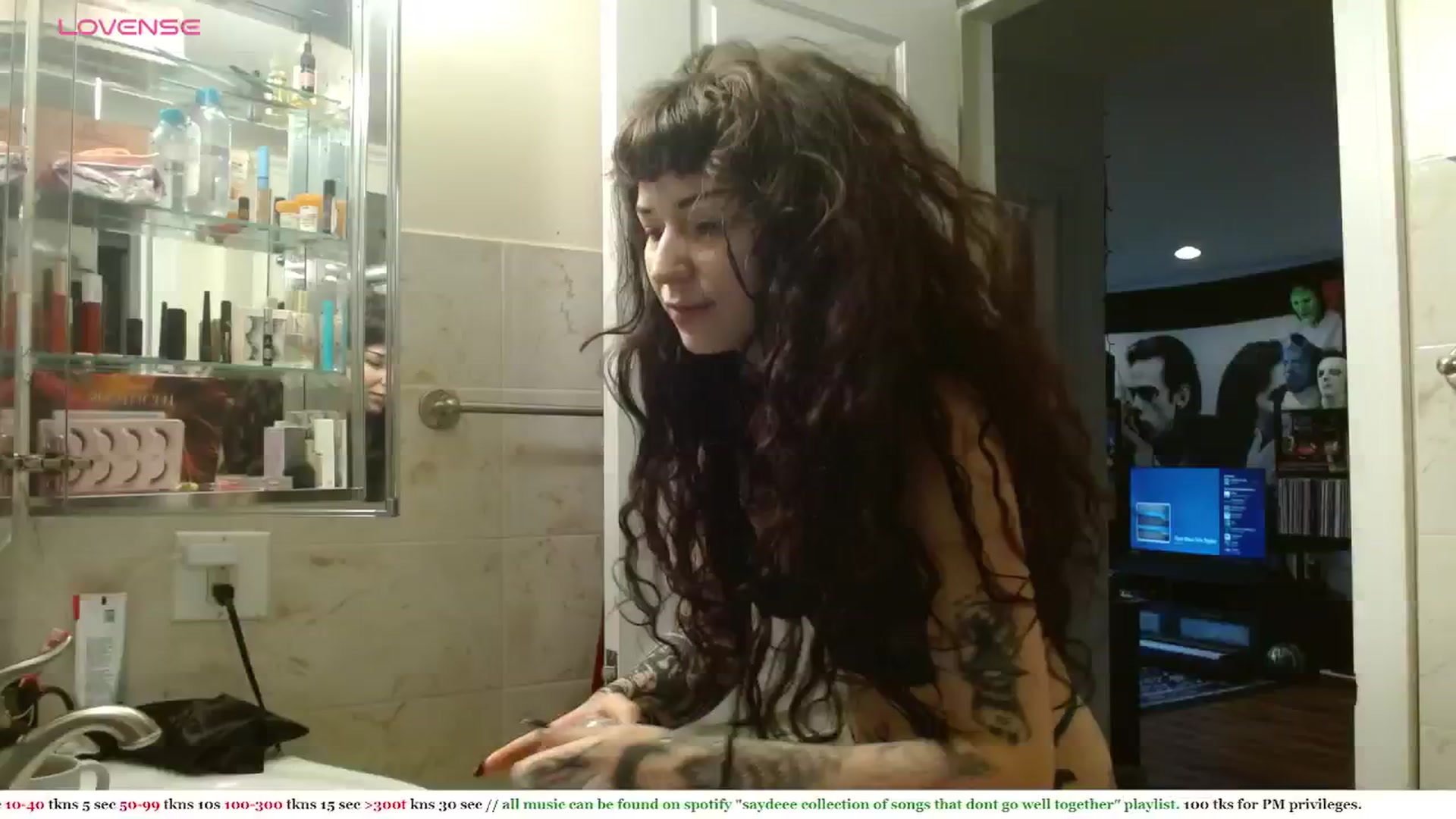 Gallery image thumbnail from slimsaydeee's myfreecams stream on, 03/03/2024, 17:53 image 4 of 20