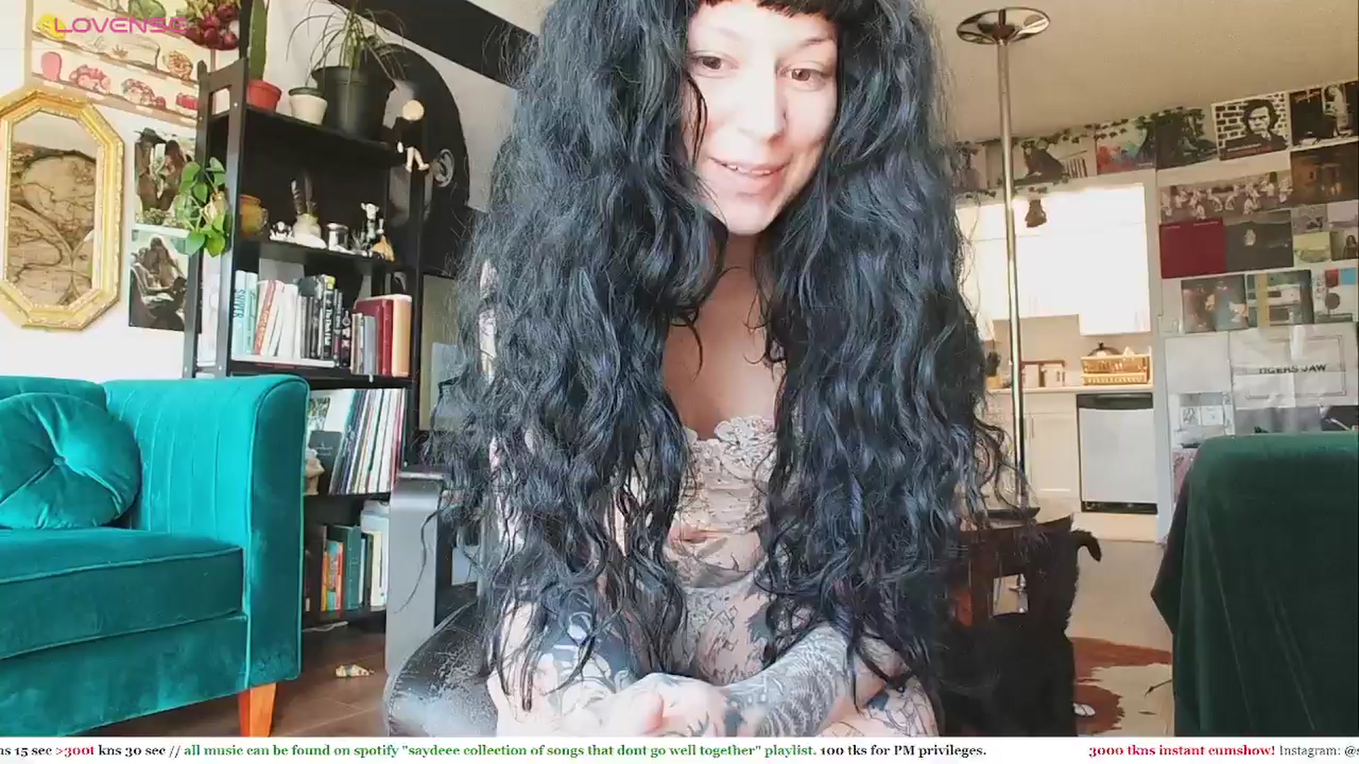 Gallery image thumbnail from slimsaydeee's myfreecams stream on, 04/13/2024, 16:47 image 10 of 20