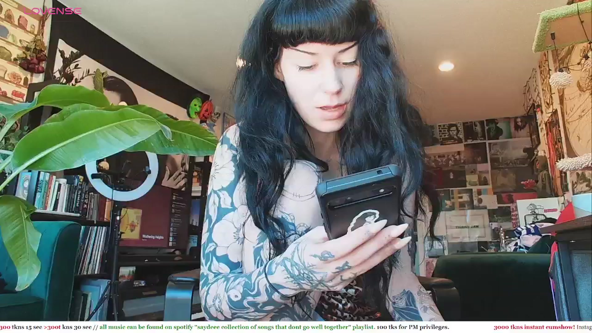 Gallery image thumbnail from slimsaydeee's myfreecams stream on, 05/09/2024, 16:49 image 2 of 20