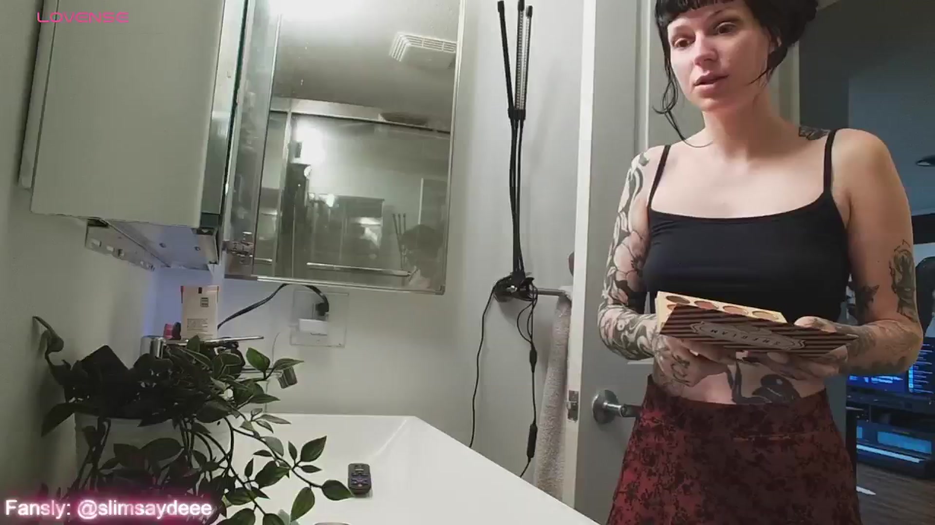 Gallery image thumbnail from slimsaydeee's myfreecams stream on, 06/10/2024, 18:01 image 3 of 20
