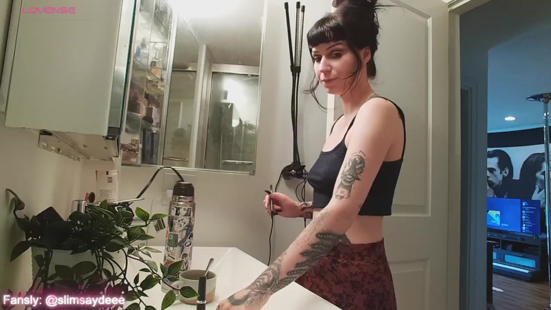 Gallery image thumbnail from slimsaydeee's myfreecams stream on, 06/10/2024, 18:01 image 14 of 20