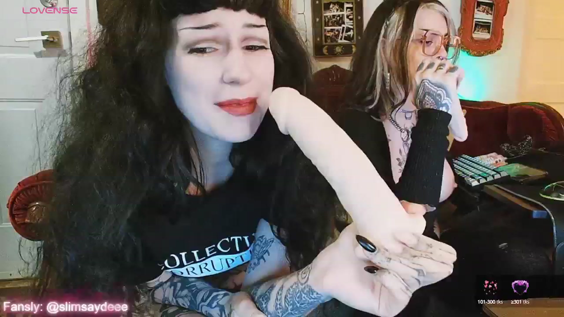 Gallery image thumbnail from slimsaydeee's myfreecams stream on, 06/15/2024, 05:56 image 6 of 20