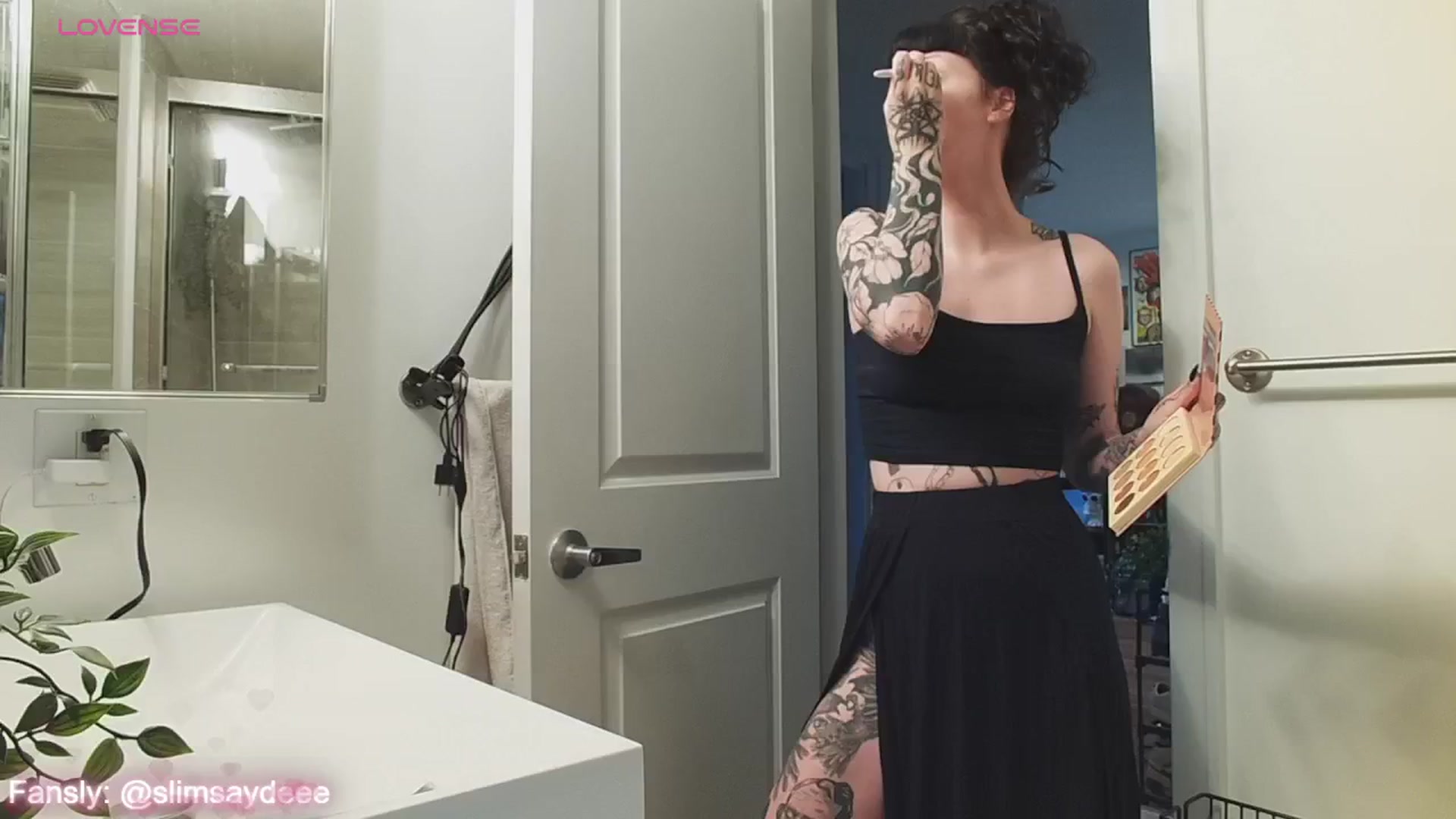 Gallery image thumbnail from slimsaydeee's myfreecams stream on, 06/21/2024, 15:55 image 9 of 20