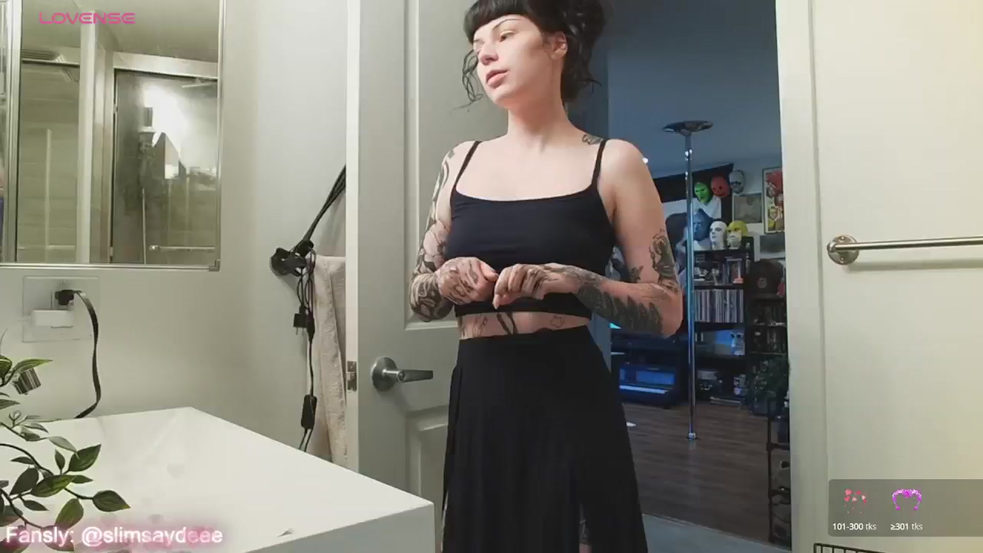 Gallery image thumbnail from slimsaydeee's myfreecams stream on, 06/21/2024, 15:55 image 15 of 20