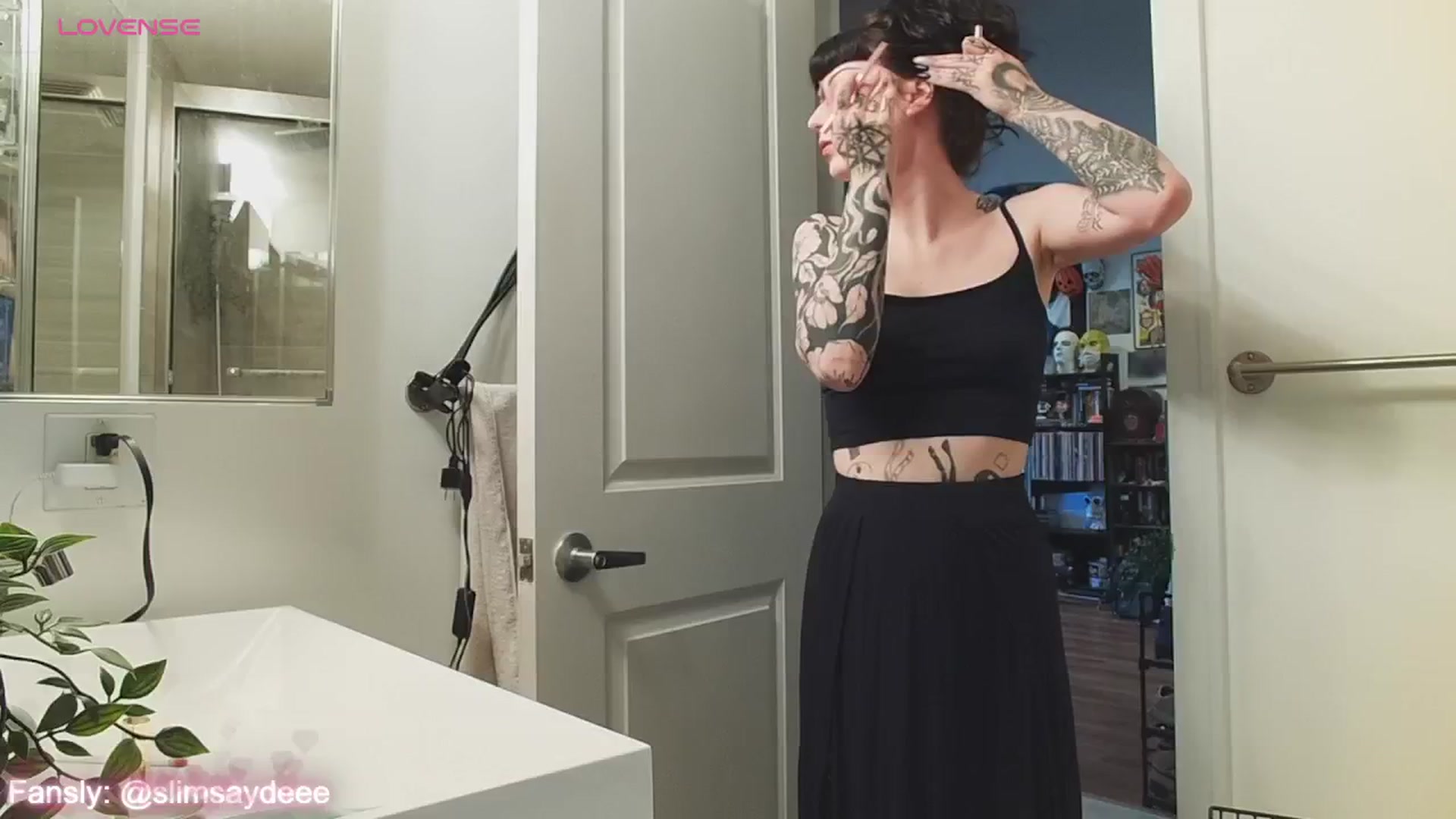Gallery image thumbnail from slimsaydeee's myfreecams stream on, 06/21/2024, 16:44 image 1 of 20