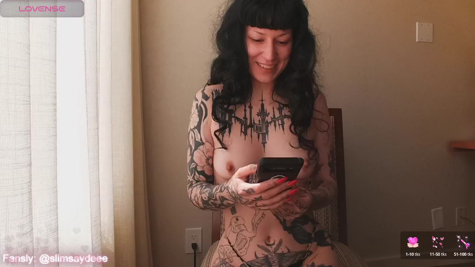 Gallery image thumbnail from slimsaydeee's myfreecams stream on, 07/17/2024, 16:58 image 10 of 20