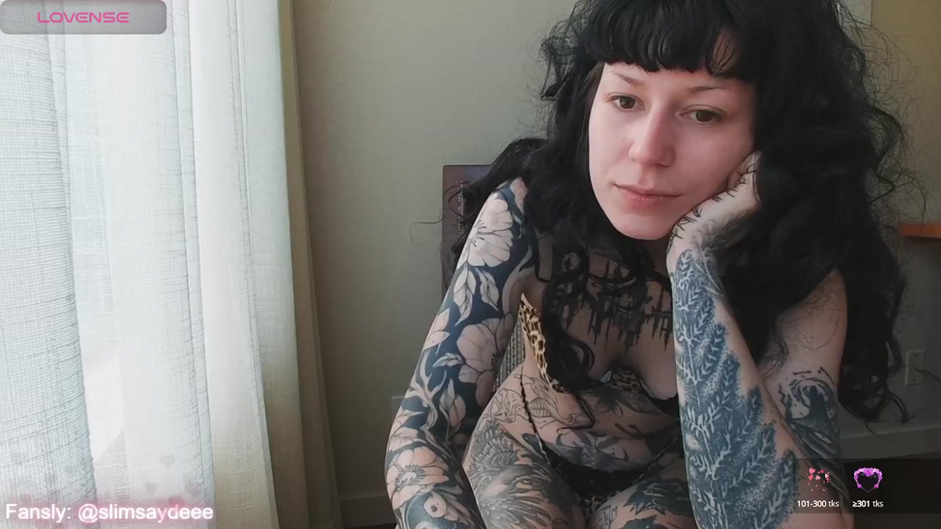 Gallery image thumbnail from slimsaydeee's myfreecams stream on, 07/17/2024, 16:58 image 3 of 20