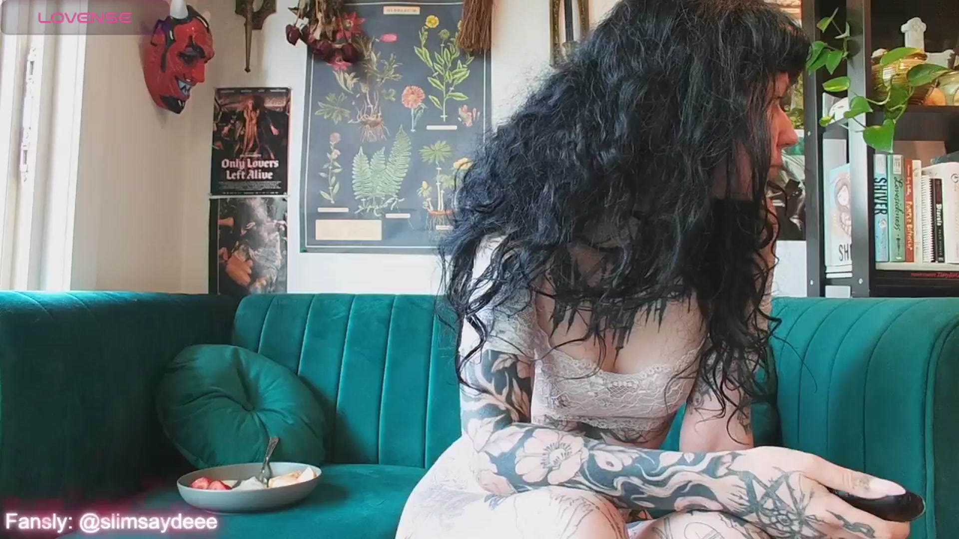 Gallery image thumbnail from slimsaydeee's myfreecams stream on, 07/25/2024, 17:40 image 3 of 20