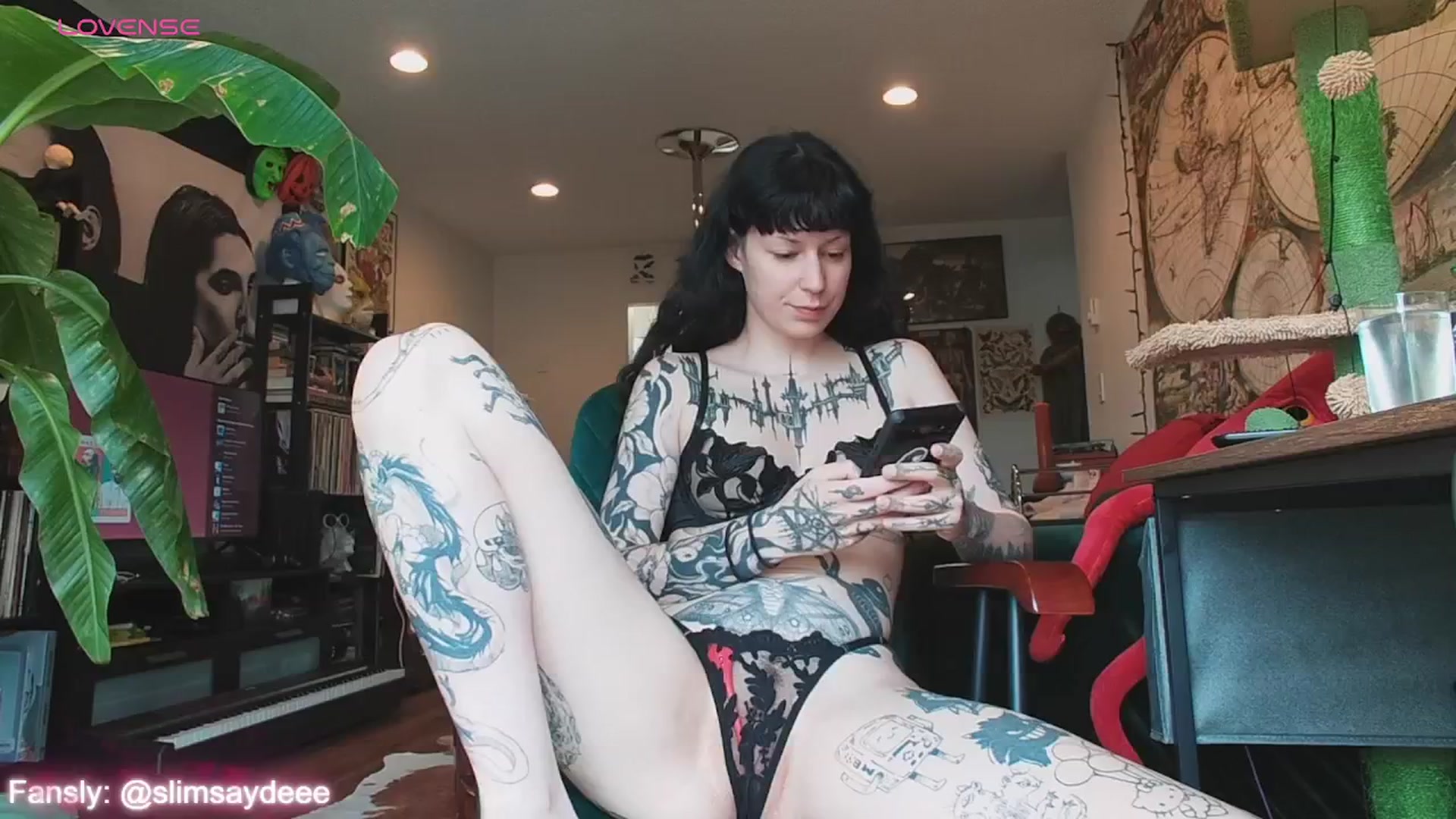 Gallery image thumbnail from slimsaydeee's myfreecams stream on, 08/16/2024, 17:16 image 1 of 20