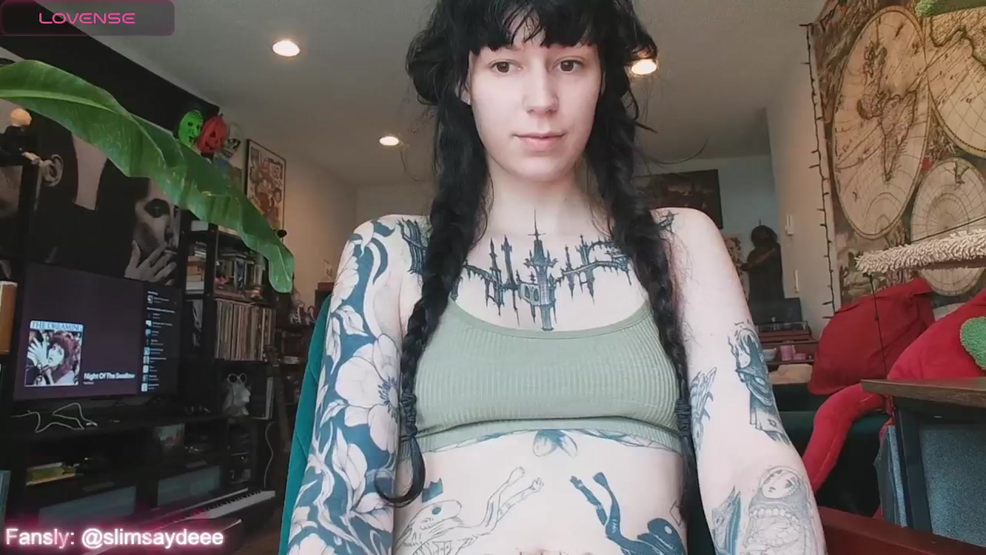 Gallery image thumbnail from slimsaydeee's myfreecams stream on, 08/25/2024, 16:23 image 8 of 20