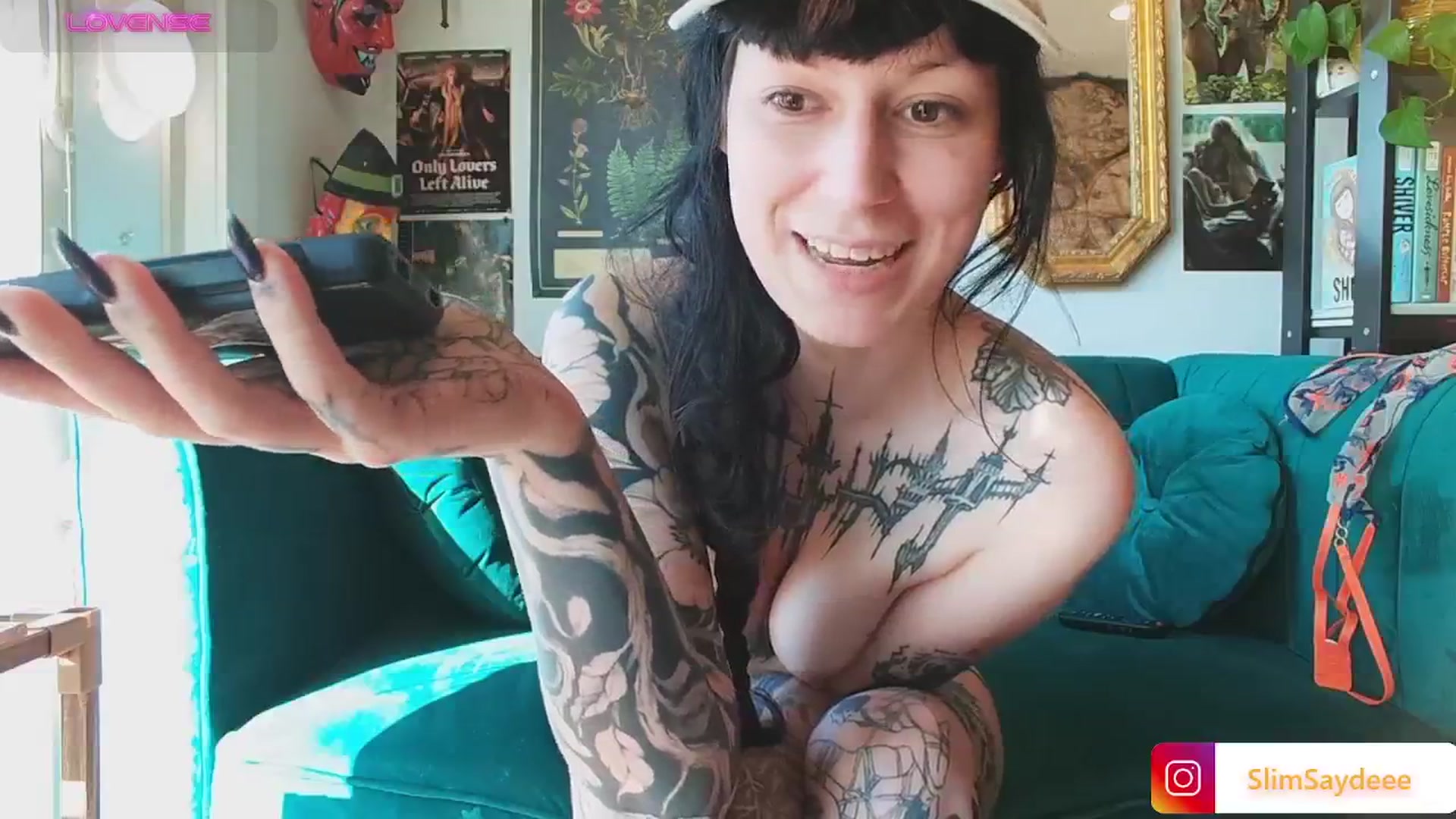 Gallery image thumbnail from slimsaydeee's myfreecams stream on, 09/18/2024, 17:59 image 17 of 20