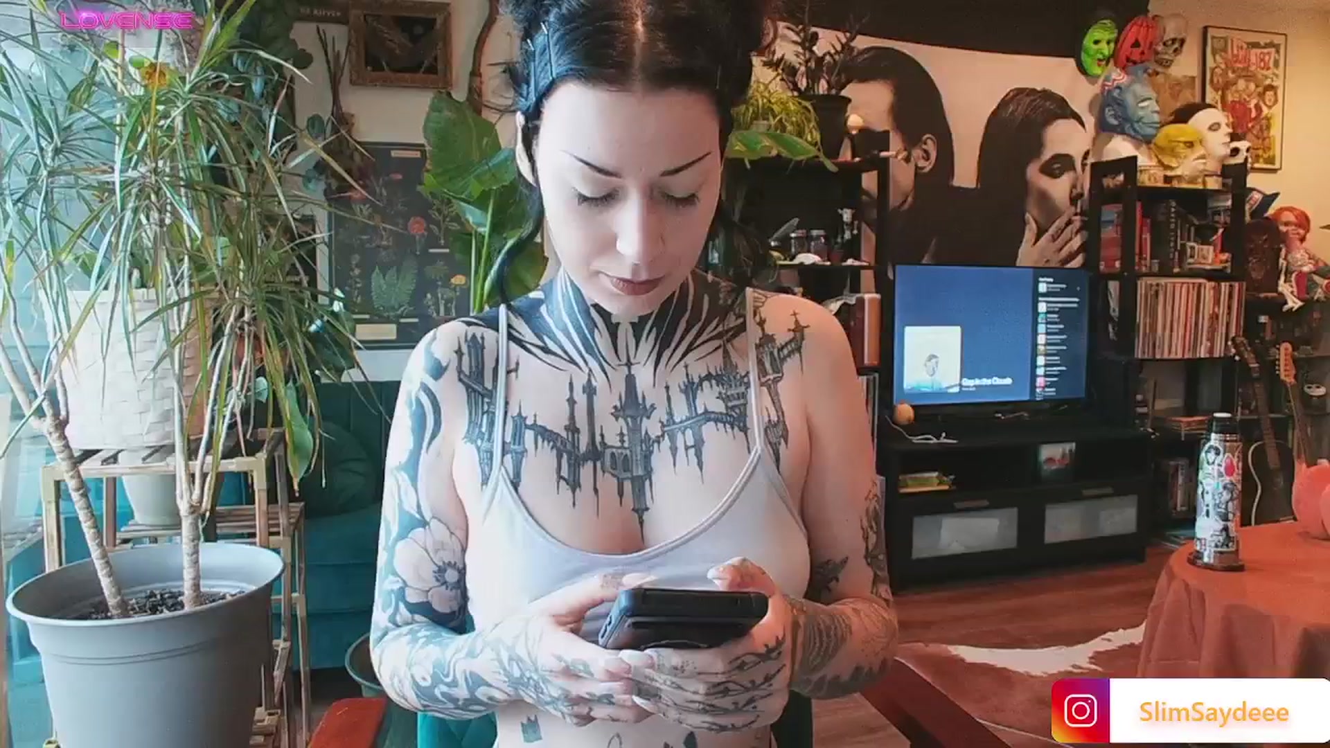 Gallery image thumbnail from slimsaydeee's myfreecams stream on, 11/14/2024, 17:15 image 10 of 20