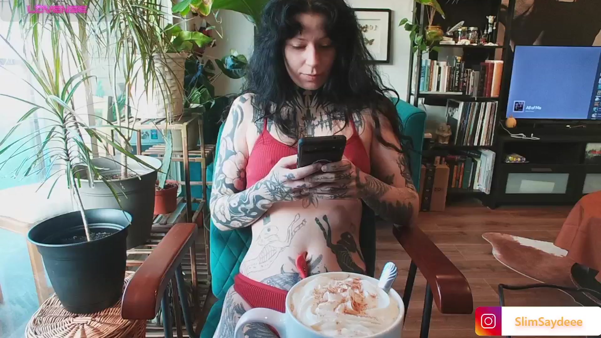 Gallery image thumbnail from slimsaydeee's myfreecams stream on, 12/04/2024, 18:54 image 2 of 20