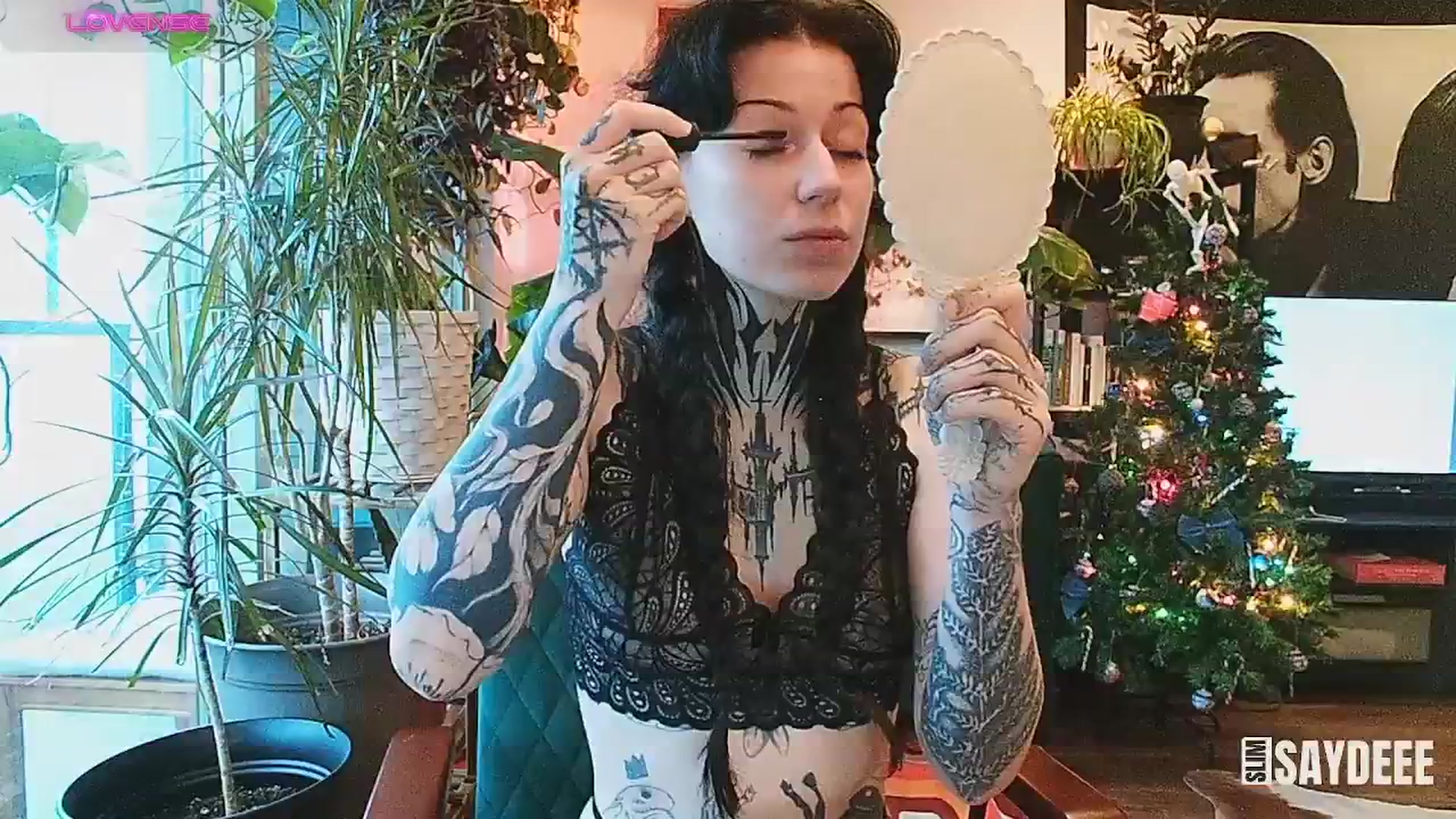 Gallery image thumbnail from slimsaydeee's myfreecams stream on, 12/13/2024, 18:12 image 3 of 20