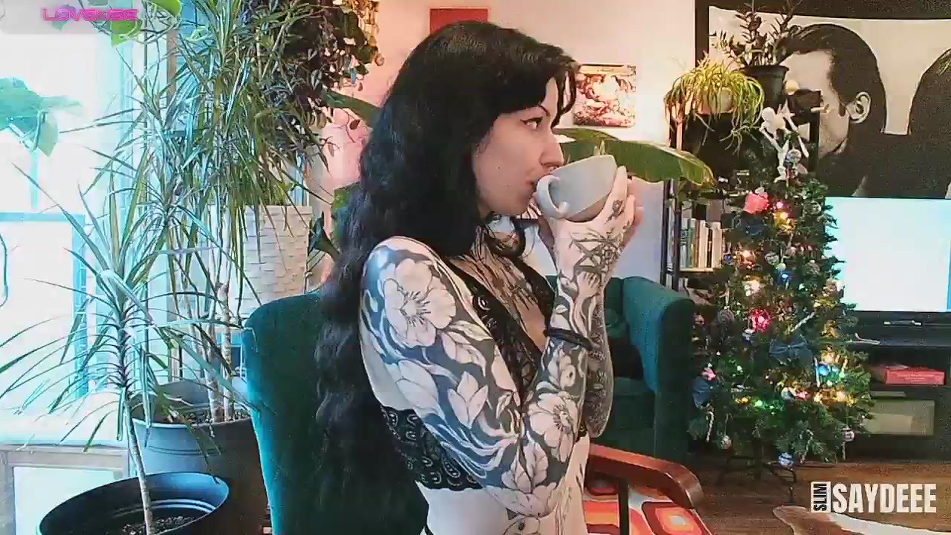 Gallery image thumbnail from slimsaydeee's myfreecams stream on, 12/13/2024, 18:12 image 8 of 20