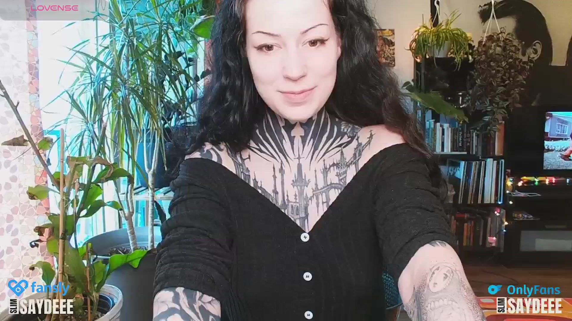 Gallery image thumbnail from slimsaydeee's myfreecams stream on, 01/01/2025, 18:31 image 15 of 20