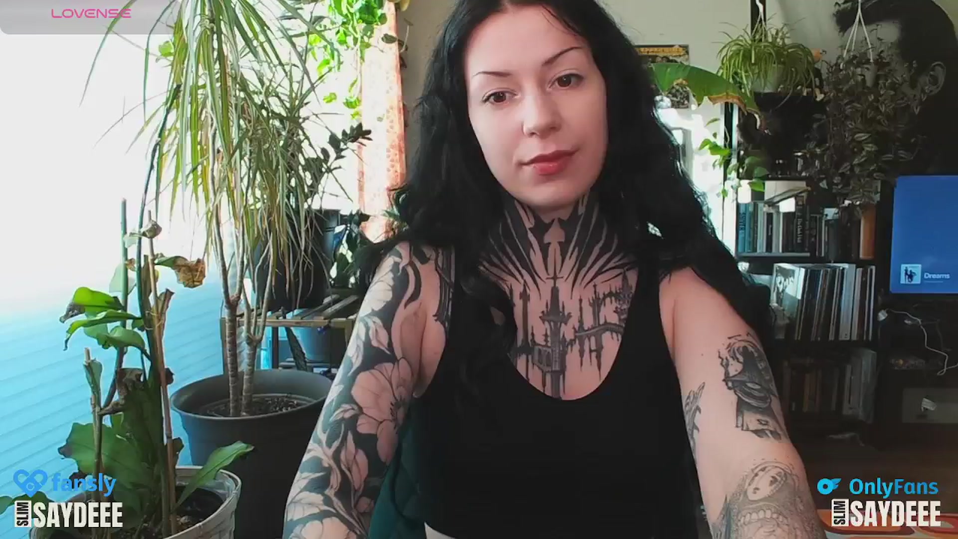 Gallery image thumbnail from slimsaydeee's myfreecams stream on, 01/24/2025, 18:36 image 8 of 20