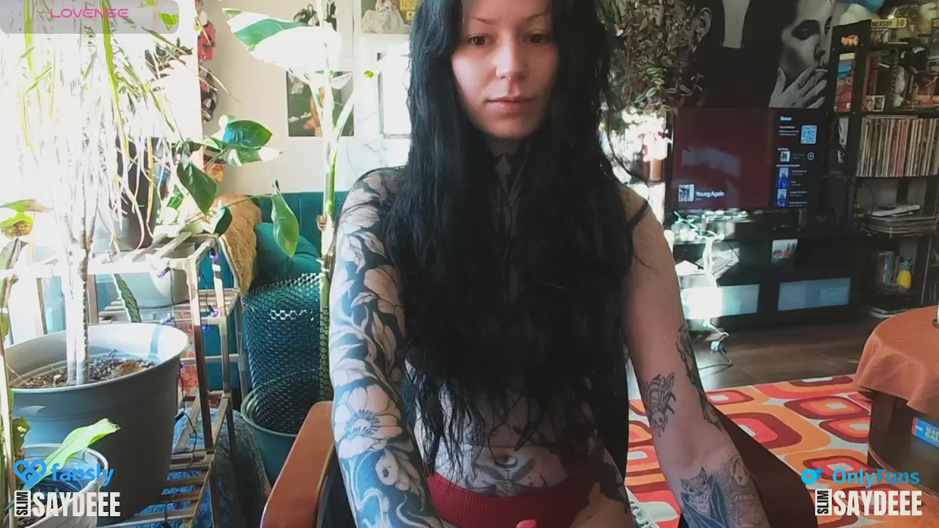 Gallery image thumbnail from slimsaydeee's myfreecams stream on, 01/26/2025, 17:35 image 20 of 20