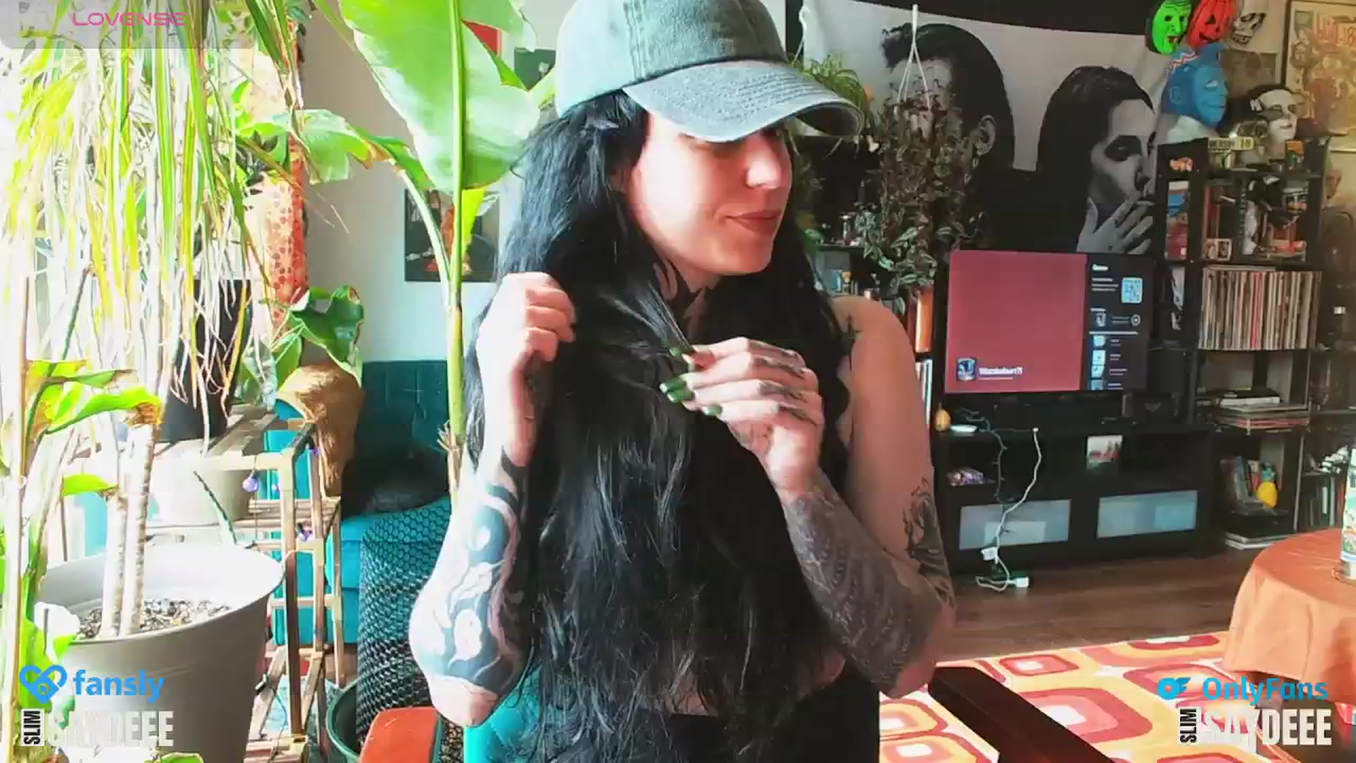 Gallery image thumbnail from slimsaydeee's myfreecams stream on, 02/04/2025, 21:25 image 7 of 20