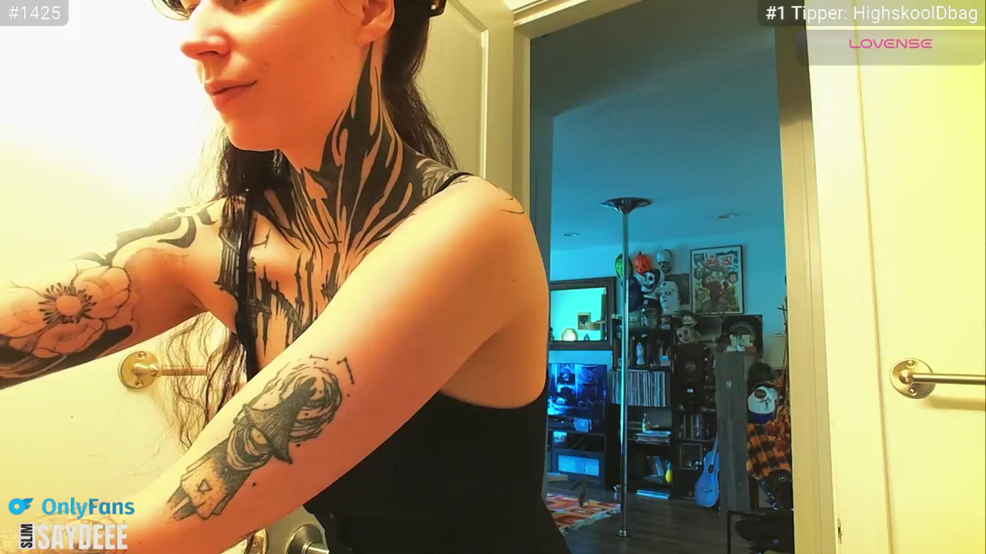 Gallery image thumbnail from slimsaydeee's myfreecams stream on, 04/05/2025, 18:25 image 6 of 20