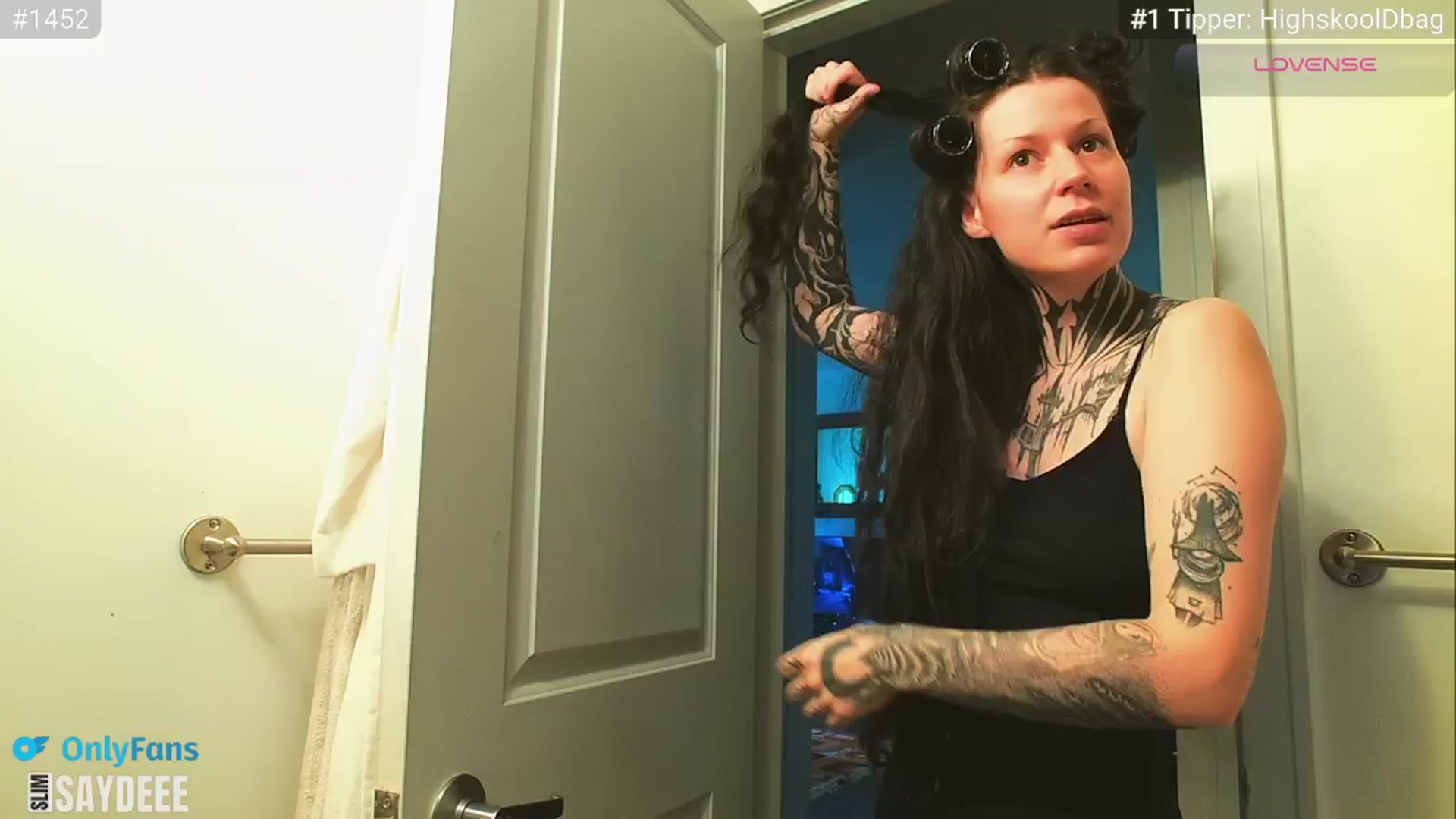 Gallery image thumbnail from slimsaydeee's myfreecams stream on, 04/05/2025, 18:25 image 4 of 20