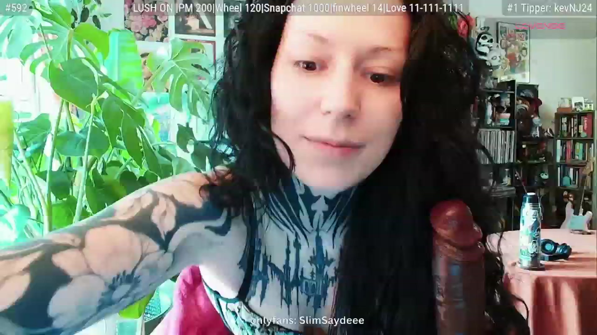 Gallery image thumbnail from slimsaydeee's myfreecams stream on, 06/12/2025, 17:20 image 8 of 20