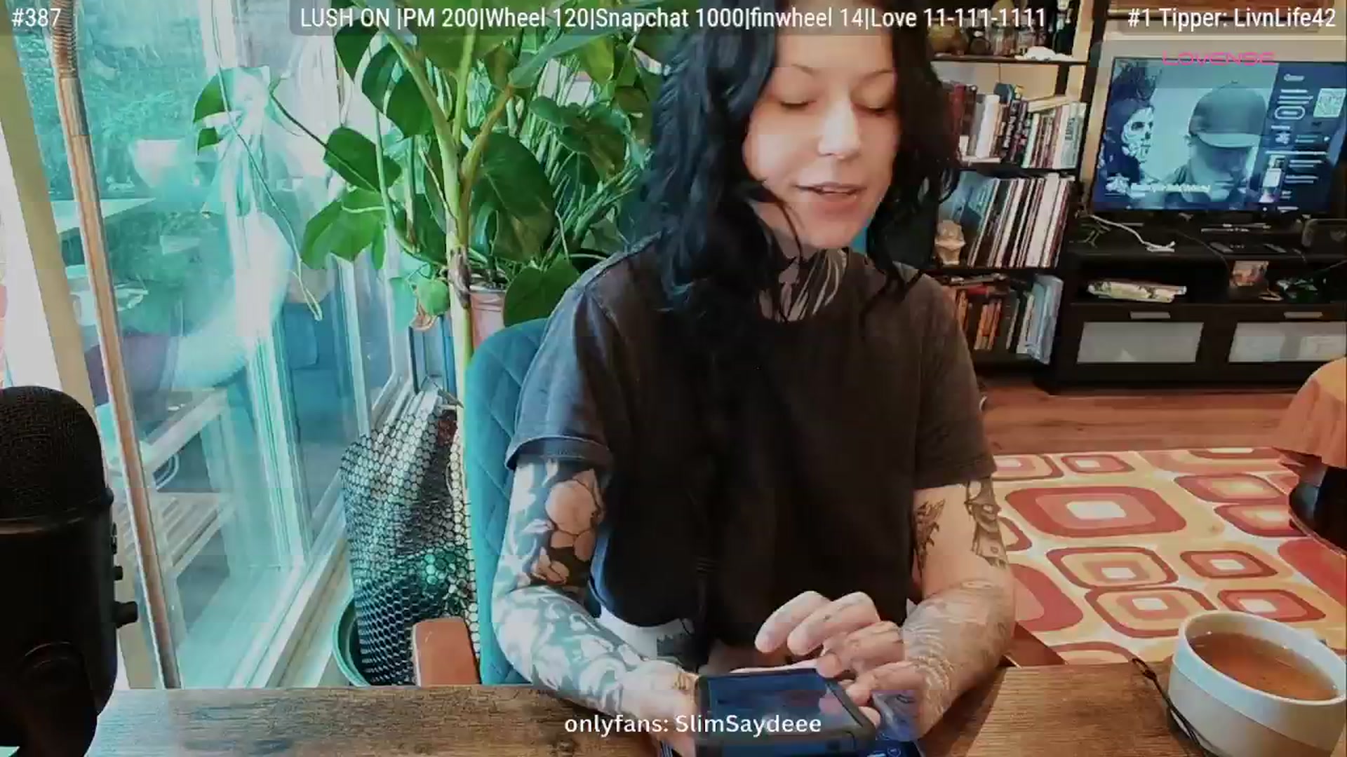 Gallery image thumbnail from slimsaydeee's myfreecams stream on, 07/18/2025, 17:15 image 2 of 20