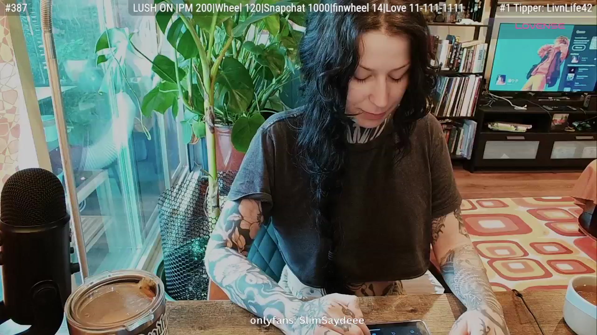 Gallery image thumbnail from slimsaydeee's myfreecams stream on, 07/18/2025, 17:15 image 7 of 20