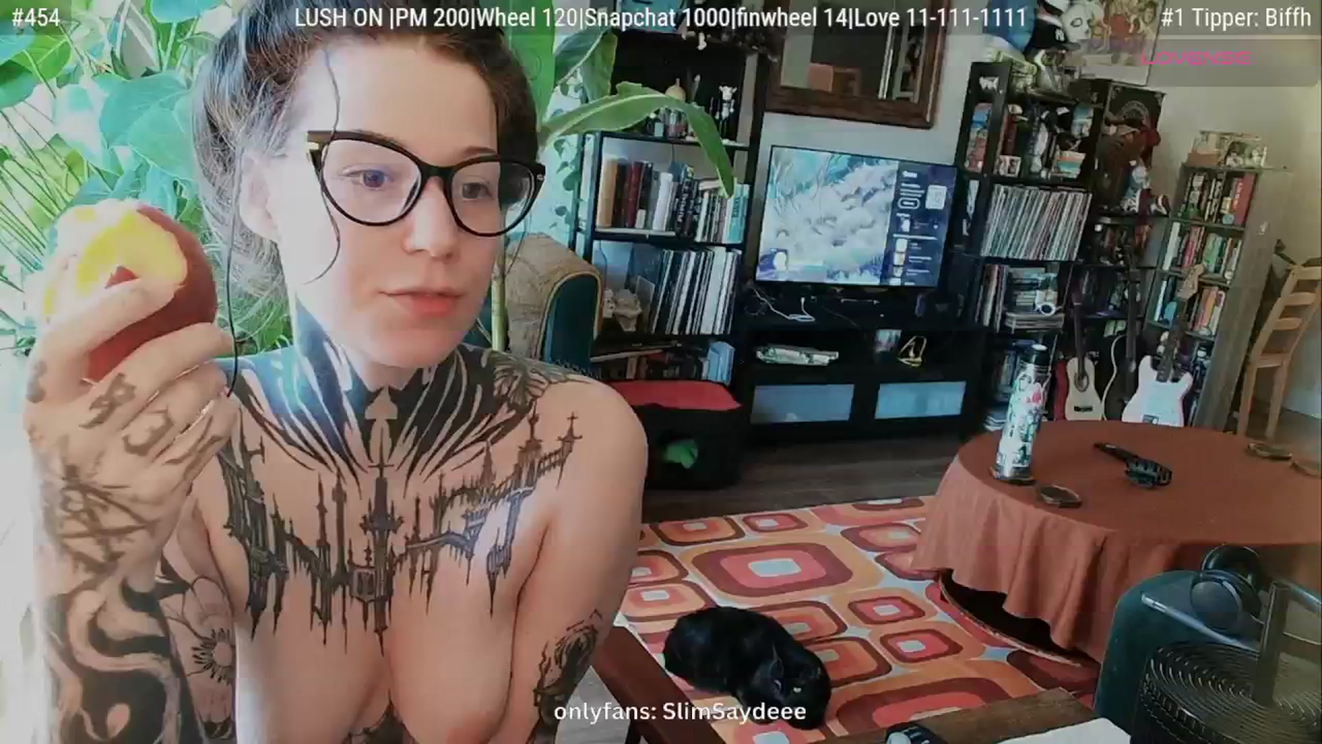 Gallery image thumbnail from slimsaydeee's myfreecams stream on, 08/10/2025, 17:47 image 6 of 20