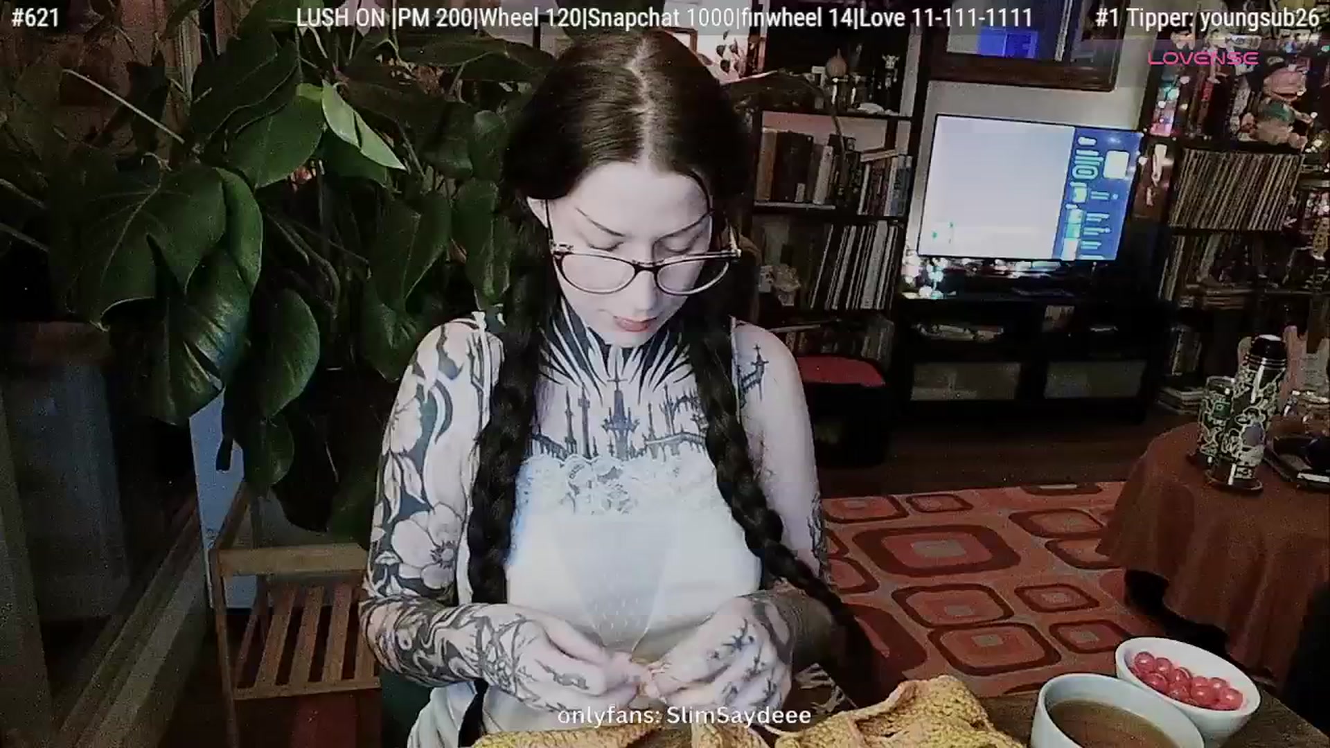 Gallery image thumbnail from slimsaydeee's myfreecams stream on, 08/18/2025, 05:41 image 12 of 20