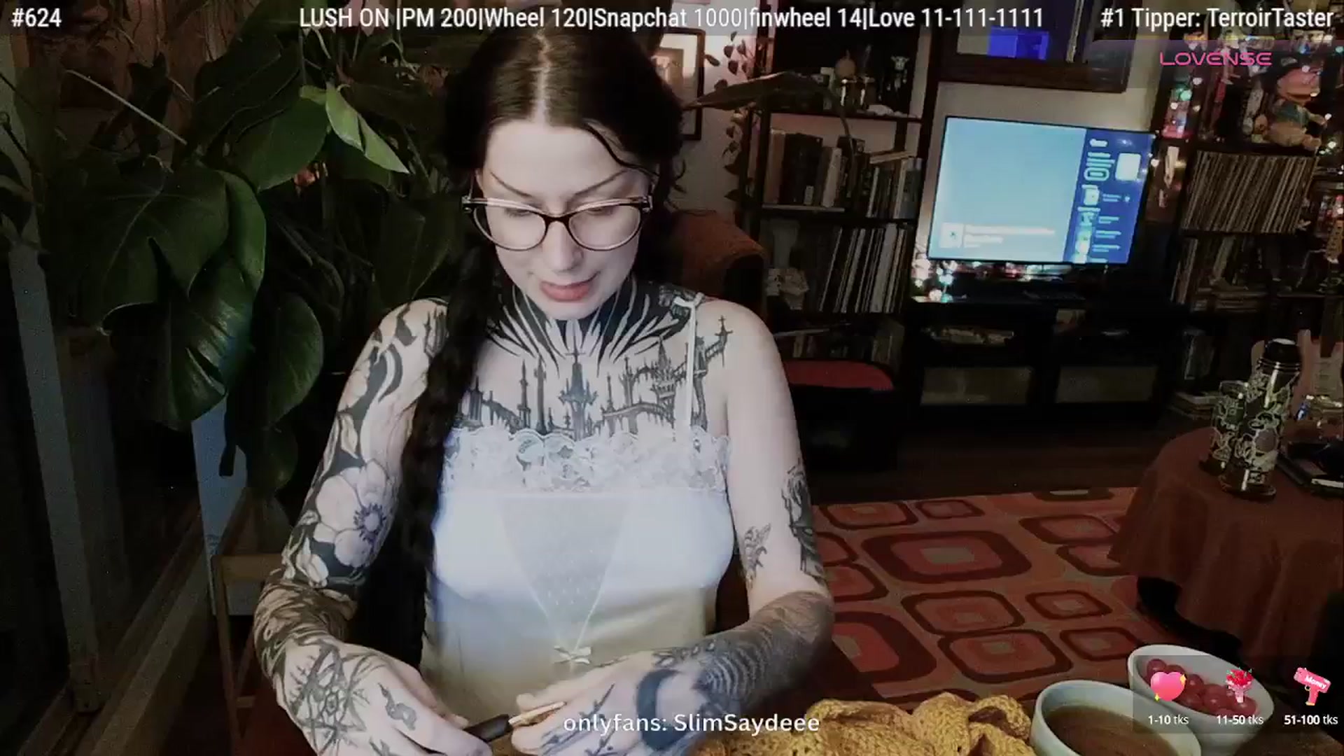Gallery image thumbnail from slimsaydeee's myfreecams stream on, 08/18/2025, 05:41 image 9 of 20