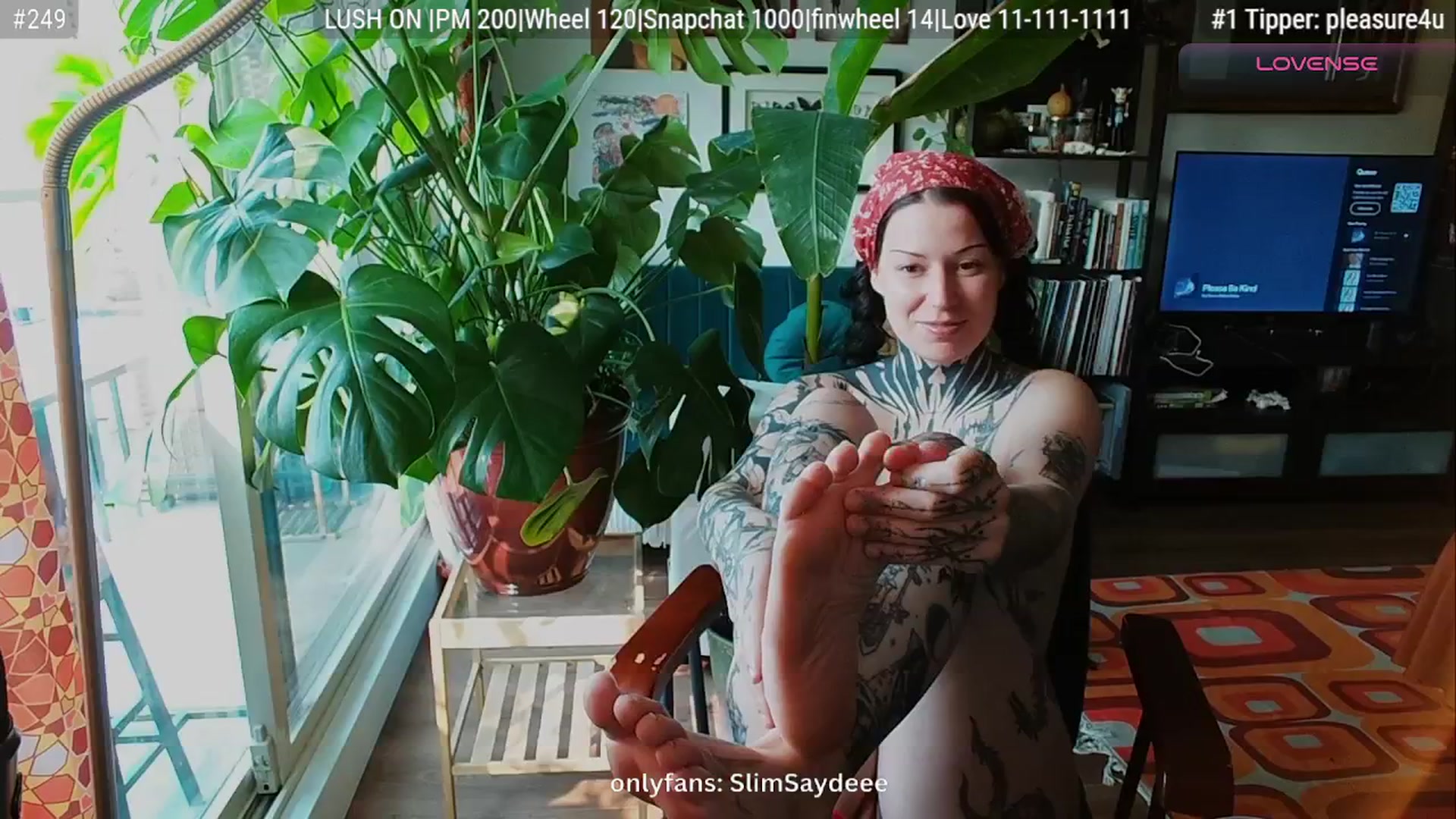 Gallery image thumbnail from slimsaydeee's myfreecams stream on, 09/05/2025, 17:43 image 17 of 20