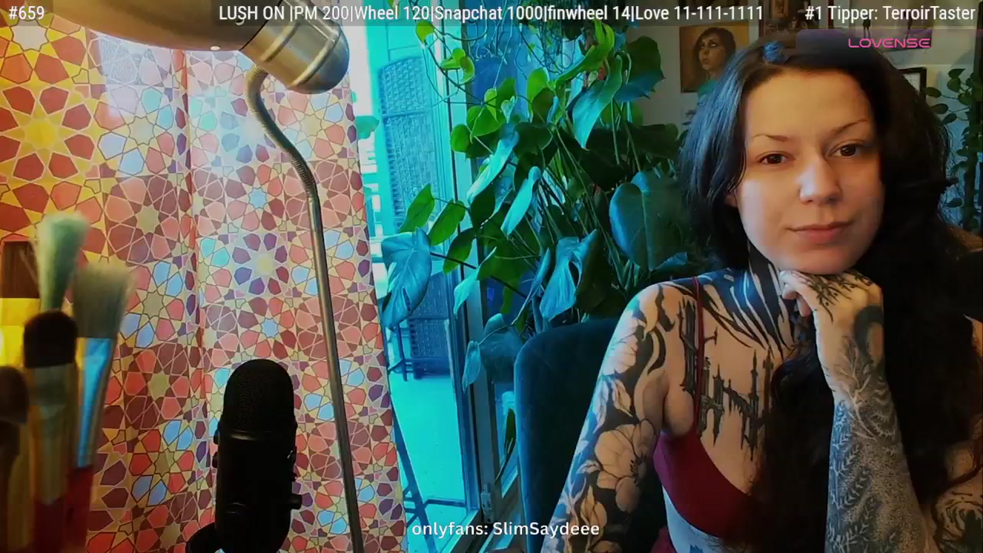Gallery image thumbnail from slimsaydeee's myfreecams stream on, 09/28/2025, 17:04 image 12 of 20