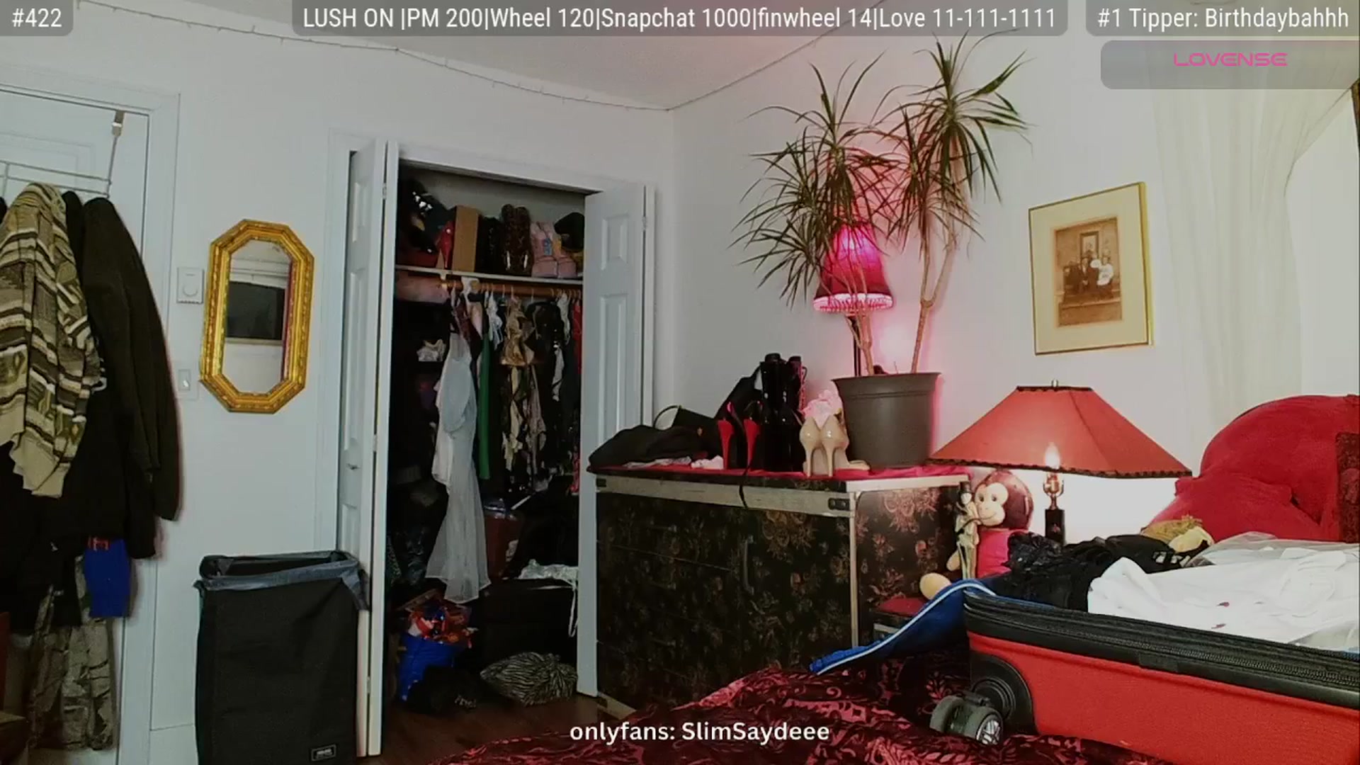 Gallery image thumbnail from slimsaydeee's myfreecams stream on, 10/13/2025, 02:56 image 14 of 20