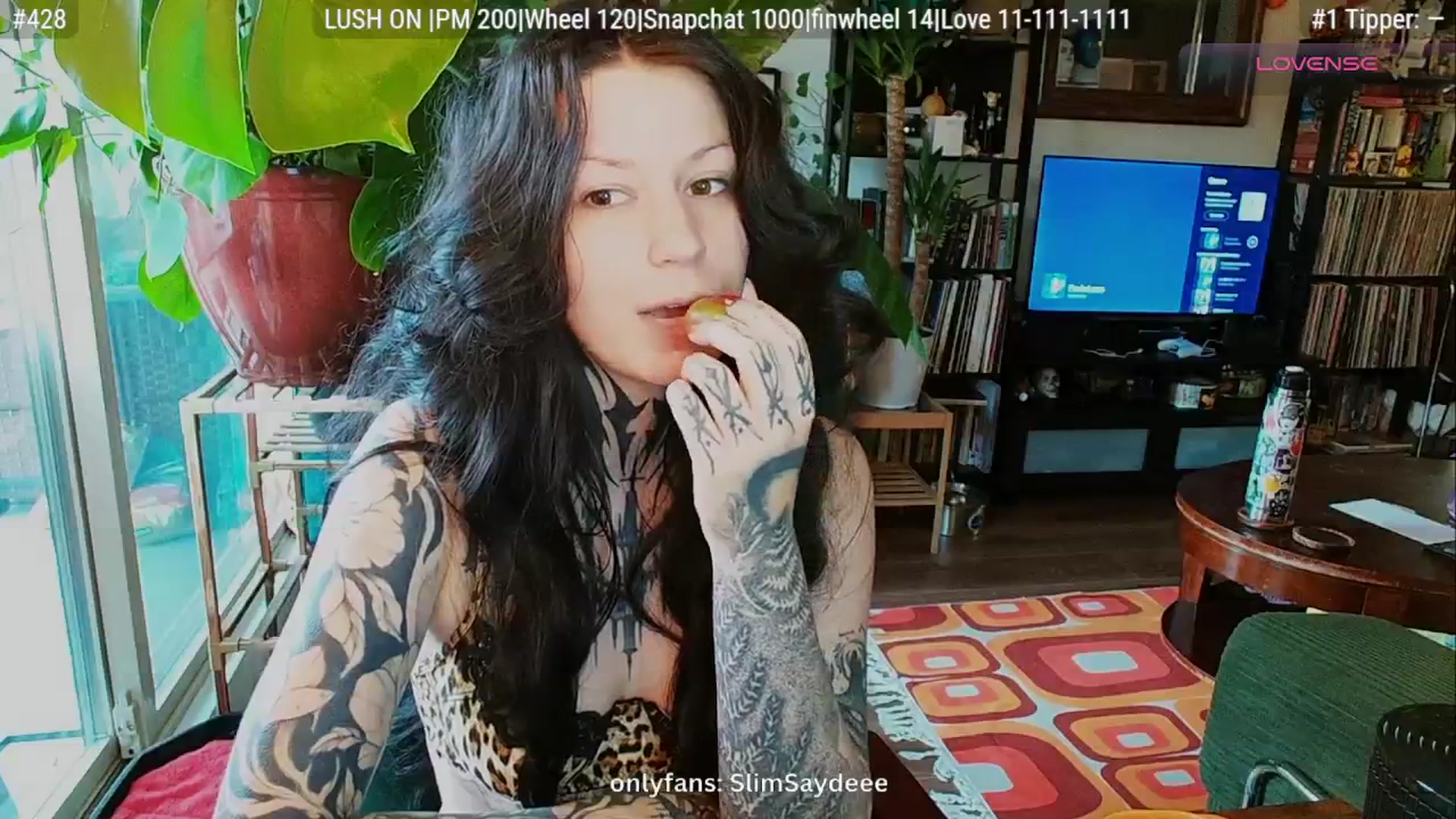 Gallery image thumbnail from slimsaydeee's myfreecams stream on, 11/12/2025, 18:32 image 11 of 20