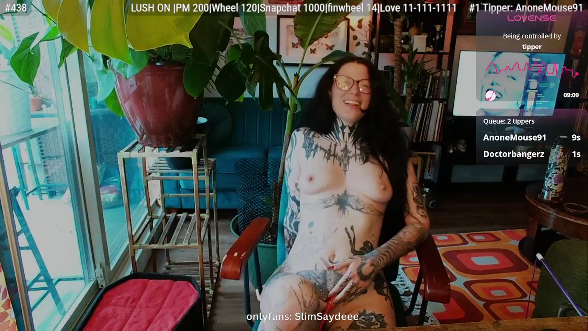 Gallery image thumbnail from slimsaydeee's myfreecams stream on, 11/16/2025, 18:31 image 18 of 20