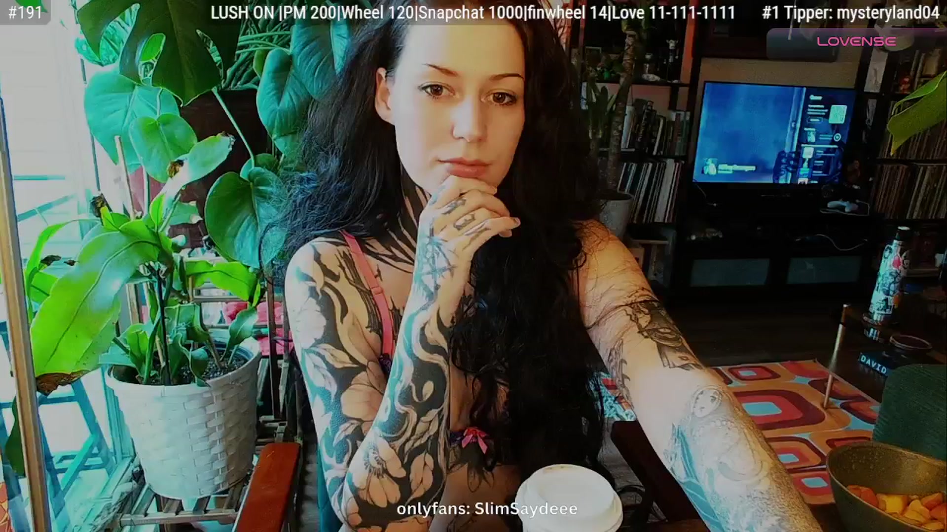 Gallery image thumbnail from slimsaydeee's myfreecams stream on, 01/01/2026, 23:16 image 1 of 20