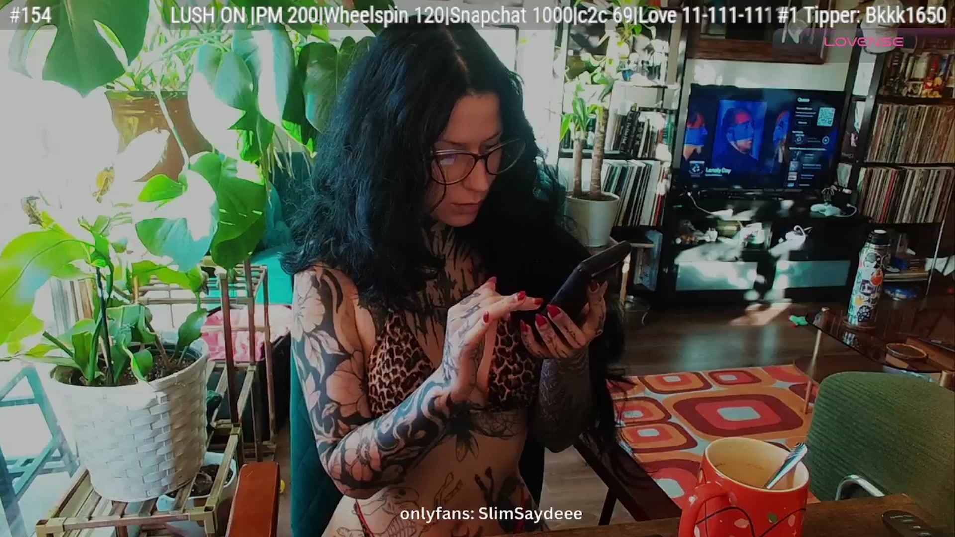 Gallery image thumbnail from slimsaydeee's myfreecams stream on, 01/18/2026, 18:53 image 10 of 20